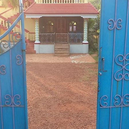 Hôtel Hari Om à Gokarna  Extérieur photo