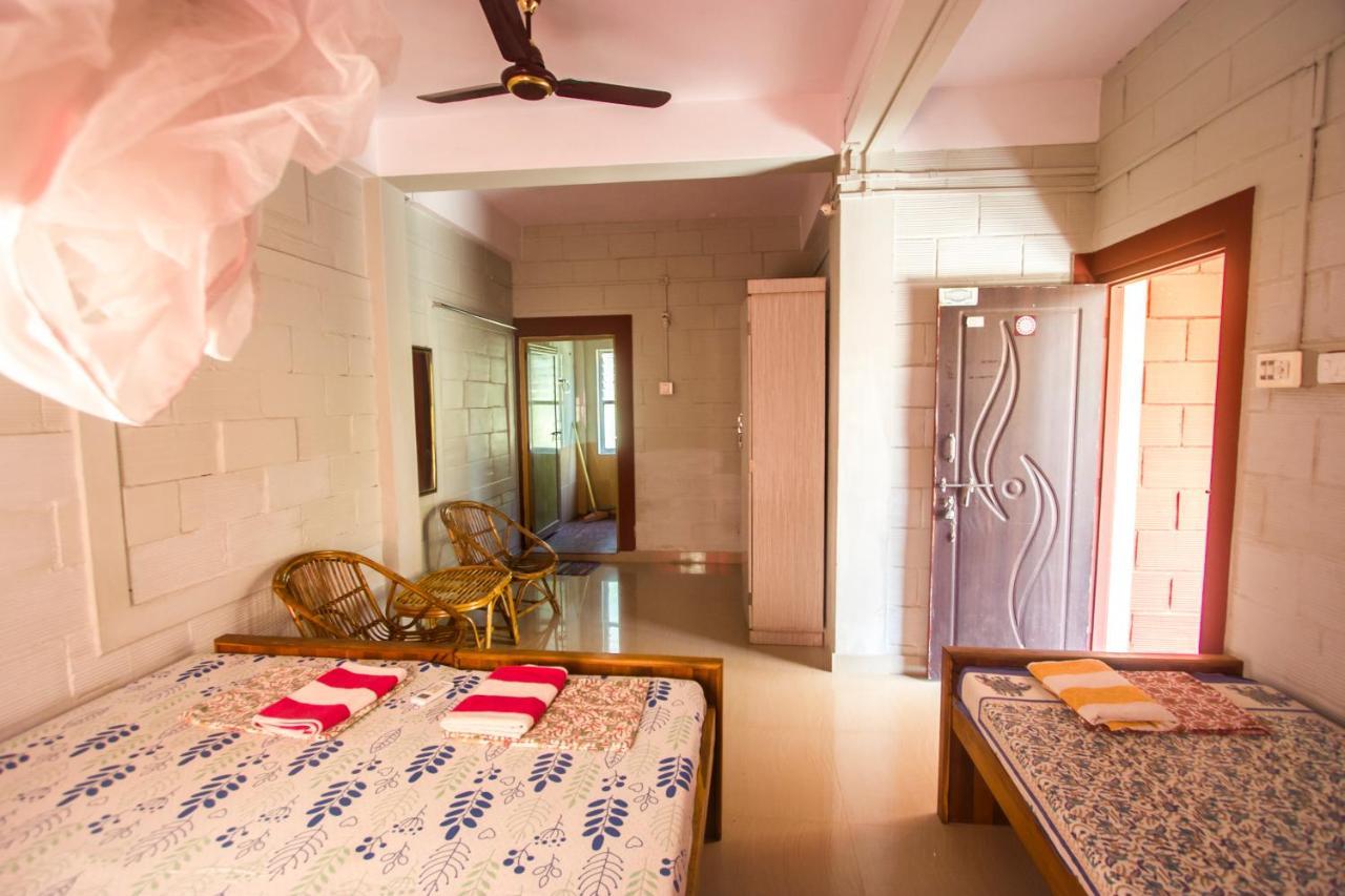 Hôtel Hari Om à Gokarna  Extérieur photo