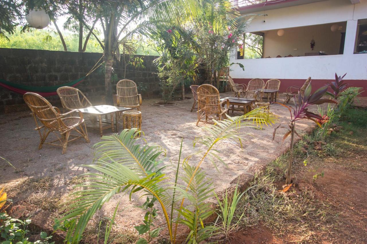 Hôtel Hari Om à Gokarna  Extérieur photo